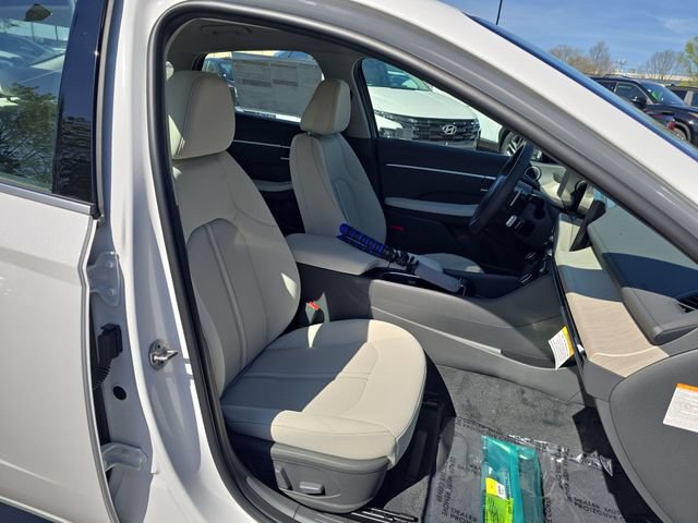 New 2025 Hyundai Sonata SEL FWD image 23