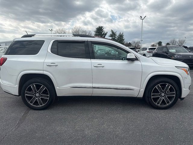Used 2017 GMC Acadia Denali w/ Technology Package image 8