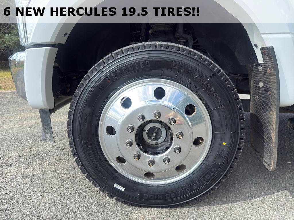 Used 2021 Ford F450 XLT w/ XLT Value Package AWD/4WD image 3