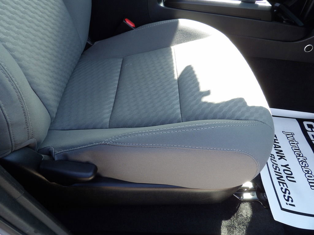 Used 2021 Toyota Tacoma SR RWD image 37