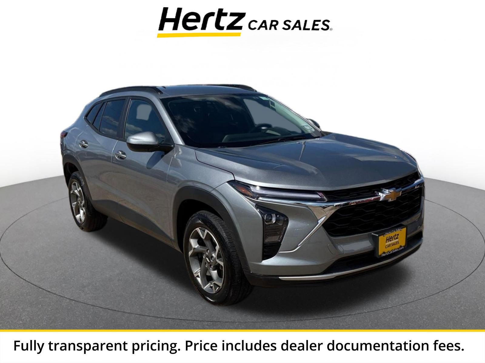 Used 2025 Chevrolet Trax LT FWD image 1