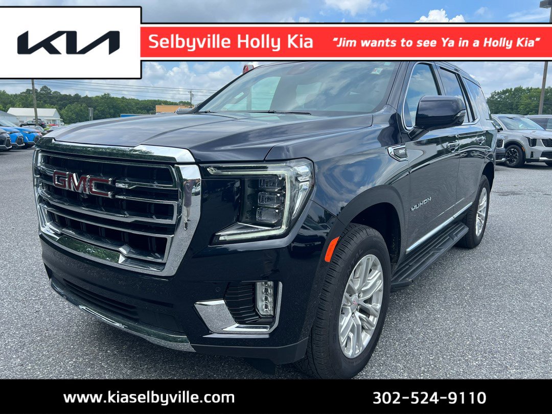Used 2024 GMC Yukon SLT w/ SLT Luxury Package image 1