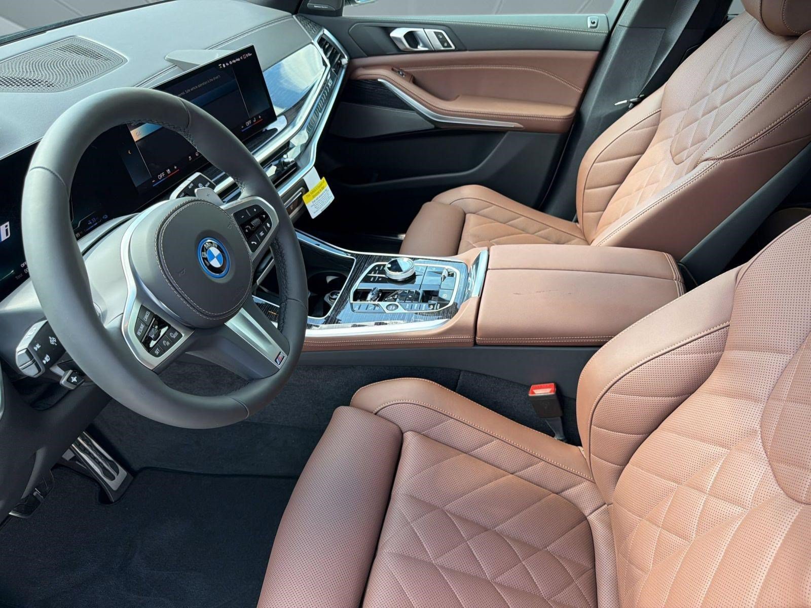 New 2026 BMW X5 xDrive50e w/ Executive Package AWD/4WD image 4