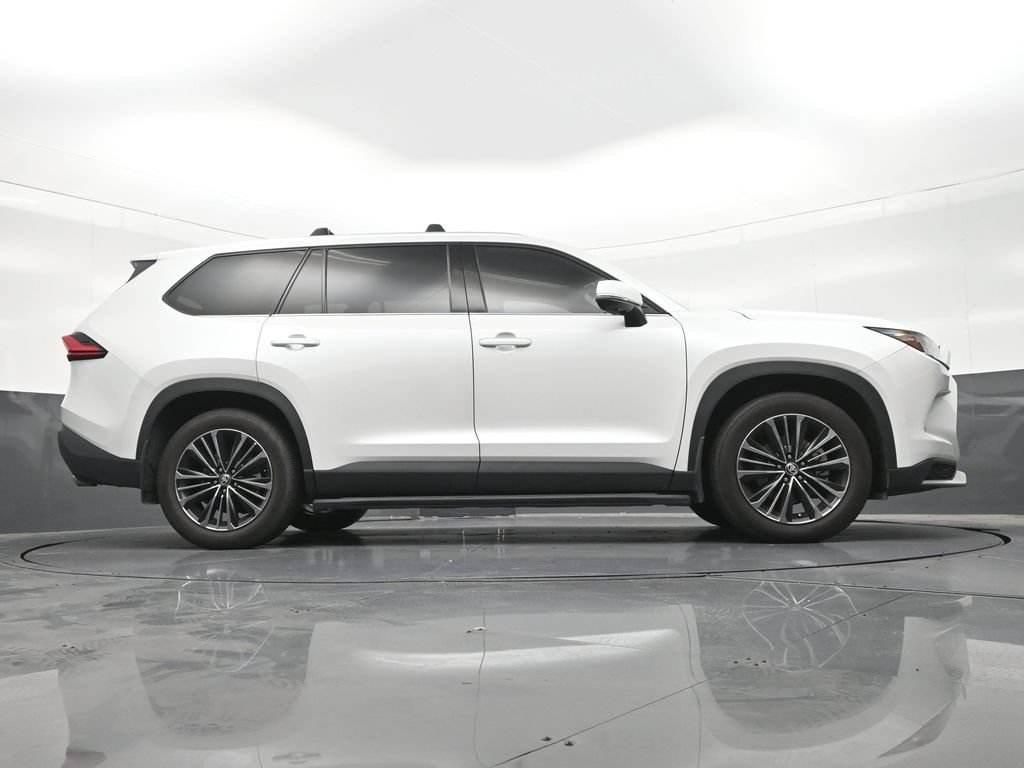 Used 2024 Toyota Grand Highlander AWD Hybrid image 29