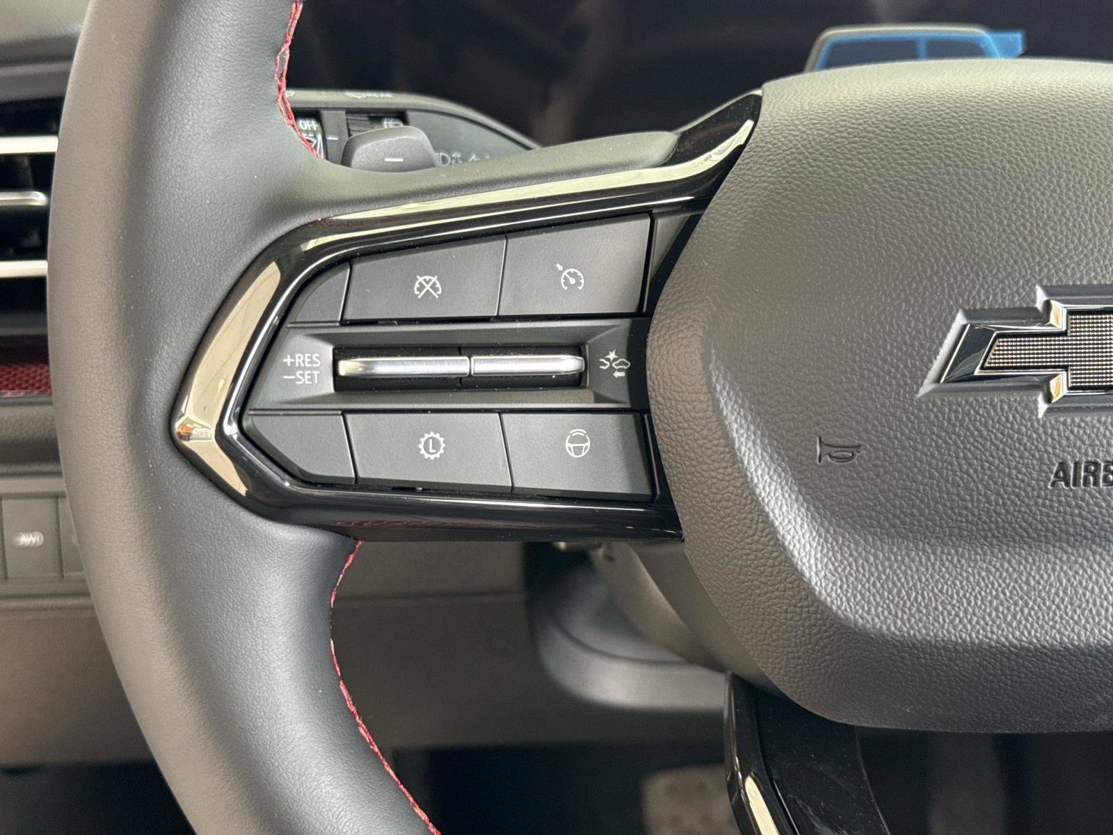 New 2026 Chevrolet Traverse RS image 5