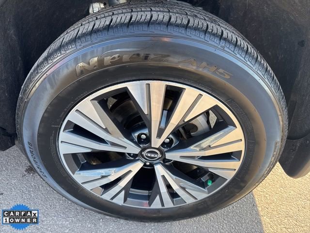 Certified 2023 Nissan Rogue SV image 33