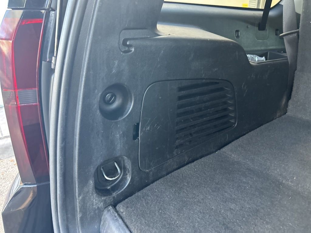 Used 2019 Chevrolet Suburban LS w/ Enhanced Driver Alert Package image 36