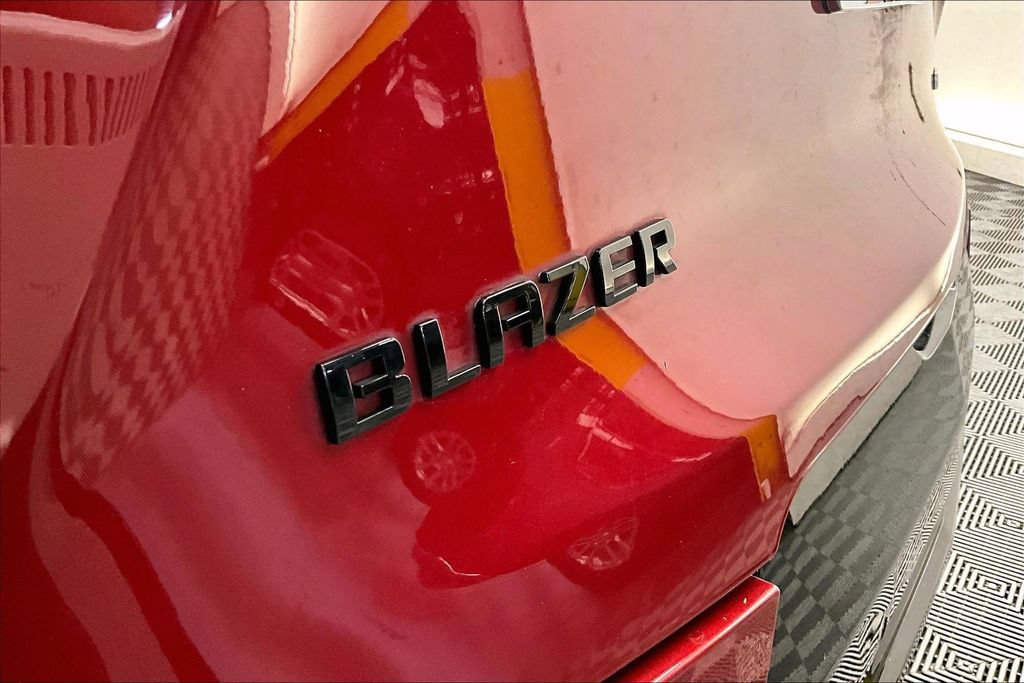Used 2019 Chevrolet Blazer RS FWD image 30