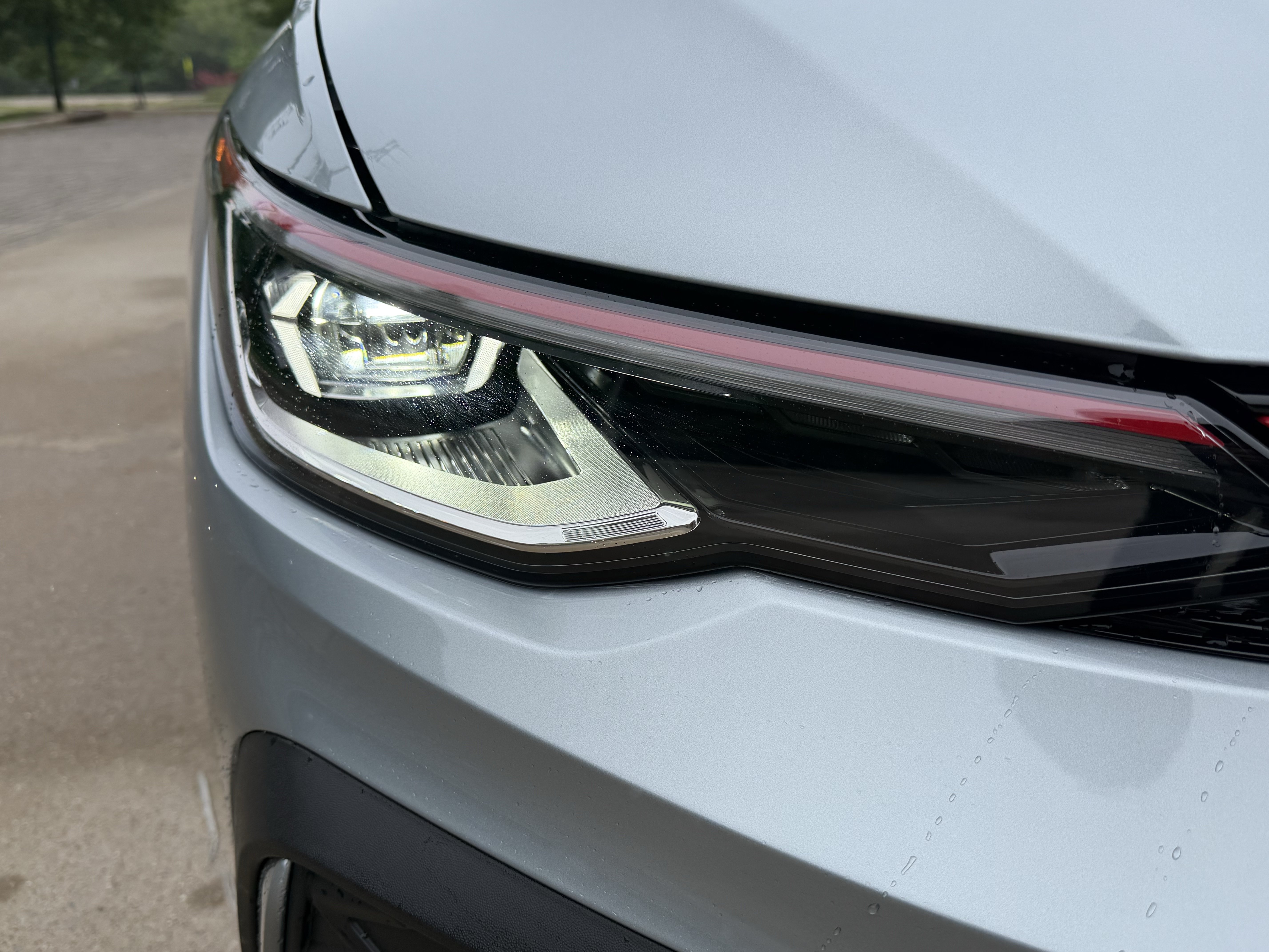 Used 2026 Volkswagen Golf SE FWD image 5