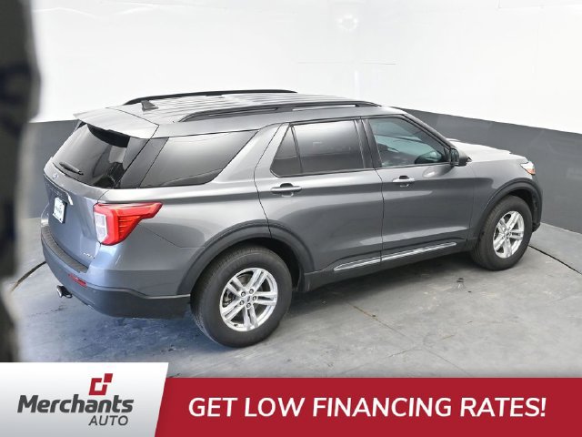 Used 2023 Ford Explorer XLT AWD/4WD image 29