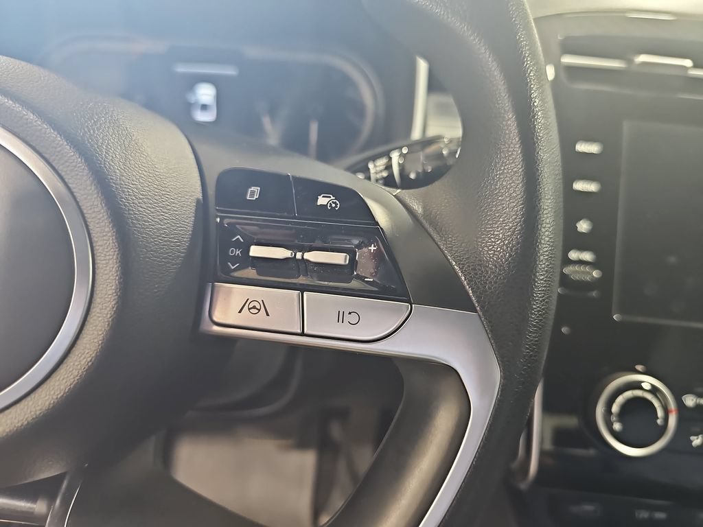 Certified 2022 Hyundai Santa Cruz SEL AWD/4WD image 17