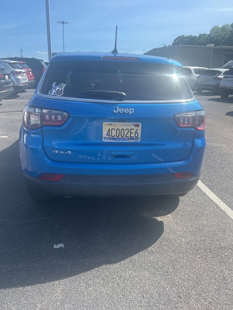 Used 2025 Jeep Compass Sport image 5