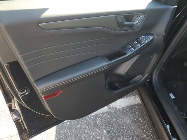New 2026 Ford Escape Active w/ Tech Pack #1 FWD image 12