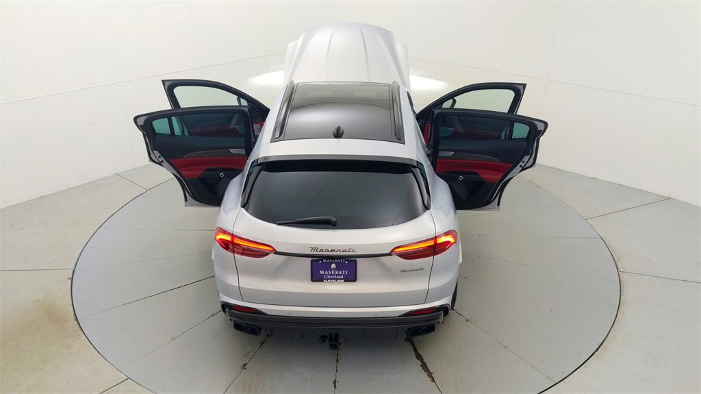 New 2024 Maserati Grecale Trofeo image 31