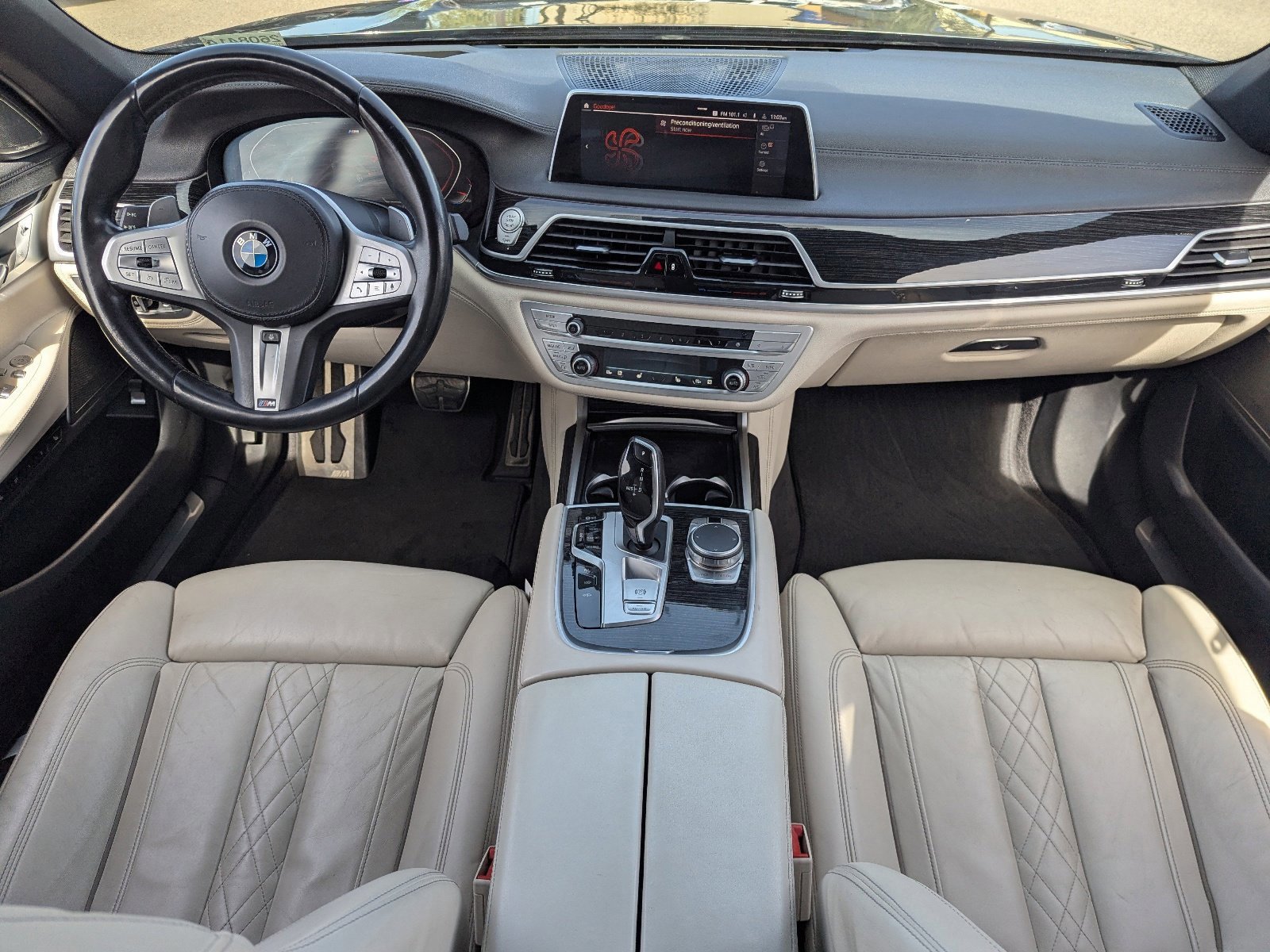 Used 2021 BMW 740i w/ M Sport Package image 15