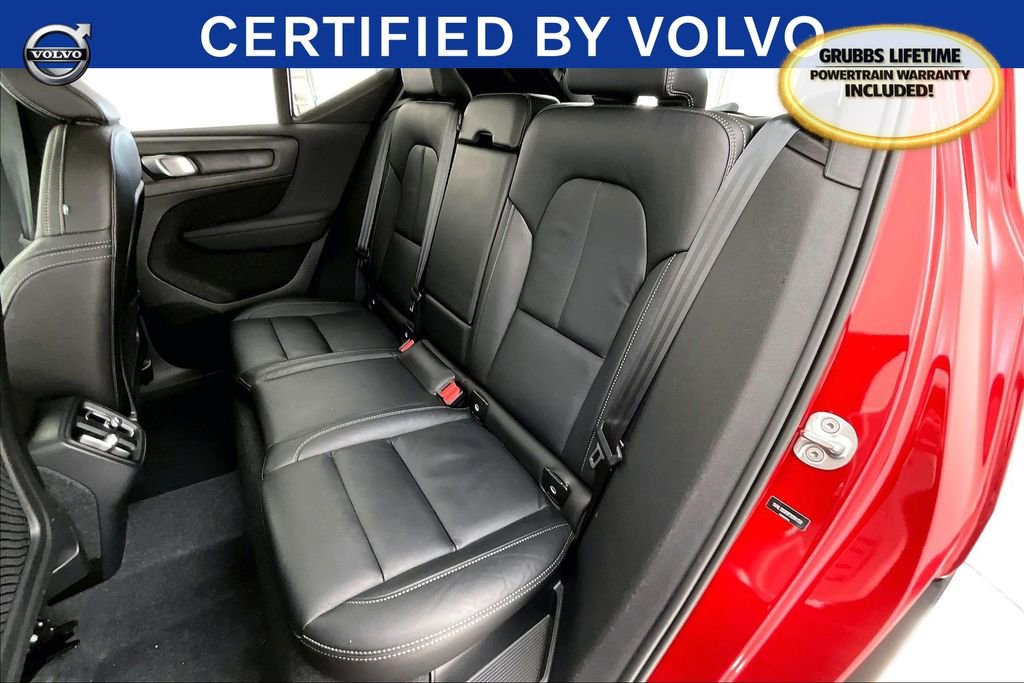 Certified 2023 Volvo XC40 B5 Ultimate w/ Protection Package Premier image 35