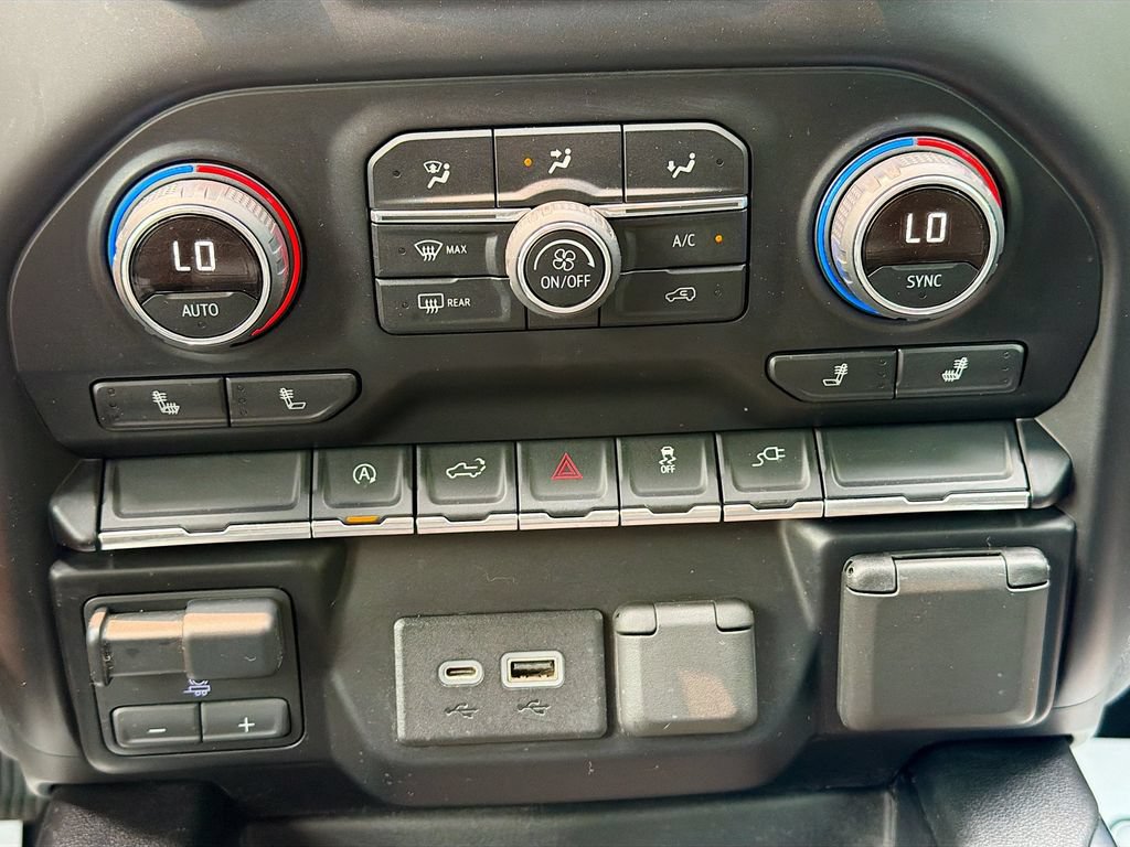 Used 2019 Chevrolet Silverado 1500 RST w/ All-Star Edition AWD/4WD image 17