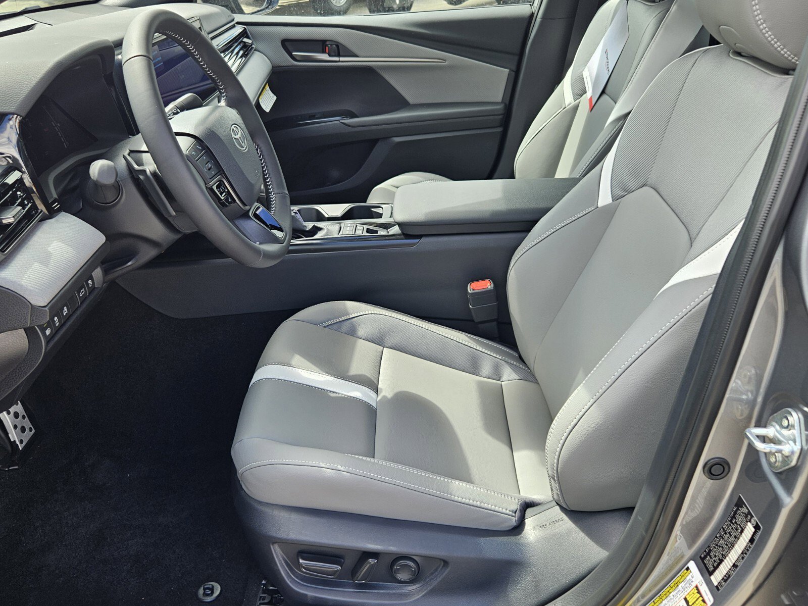 New 2026 Toyota Camry SE image 4