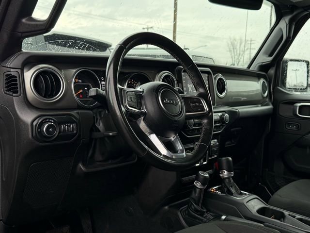 Used 2022 Jeep Wrangler Unlimited Sahara image 11