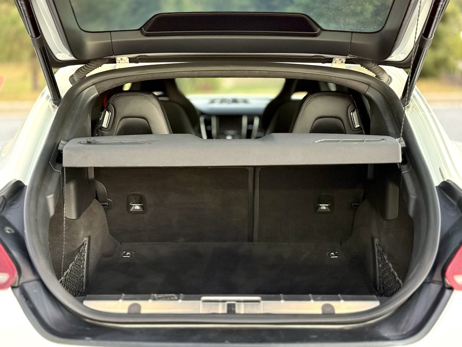 Used 2016 Porsche Panamera GTS image 50