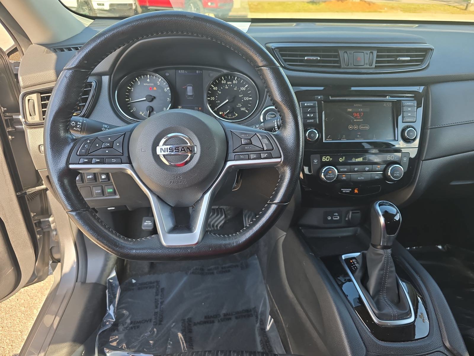 Used 2020 Nissan Rogue SV FWD image 15