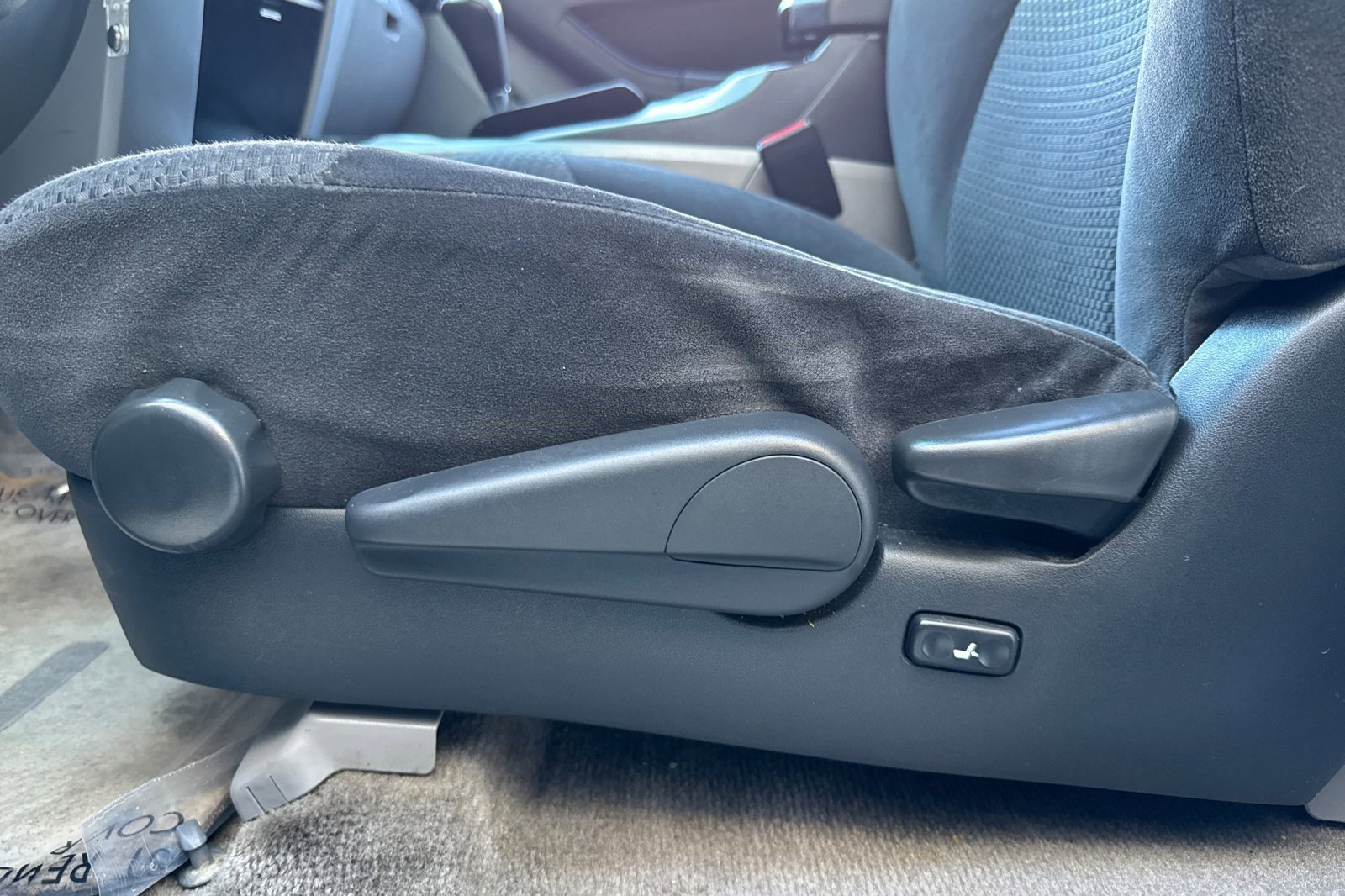 Used 2004 Toyota 4Runner SR5 image 13