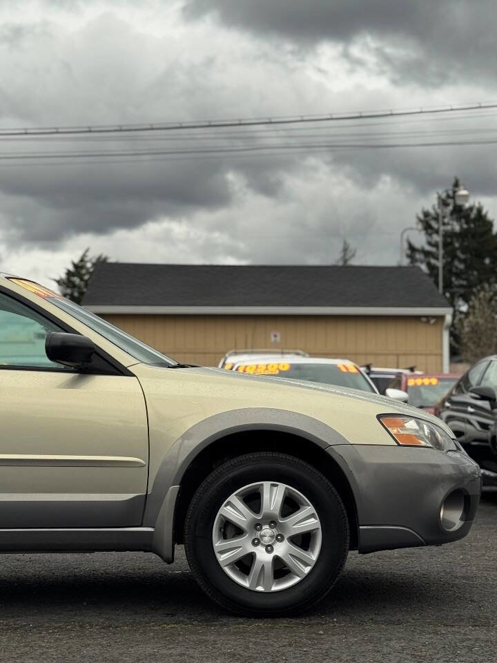 Used 2005 Subaru Outback 2.5i image 16