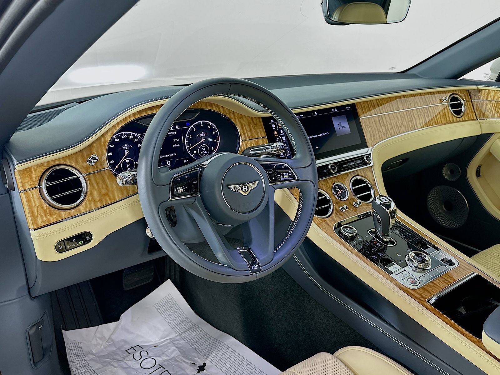Used 2020 Bentley Continental GT AWD/4WD image 33