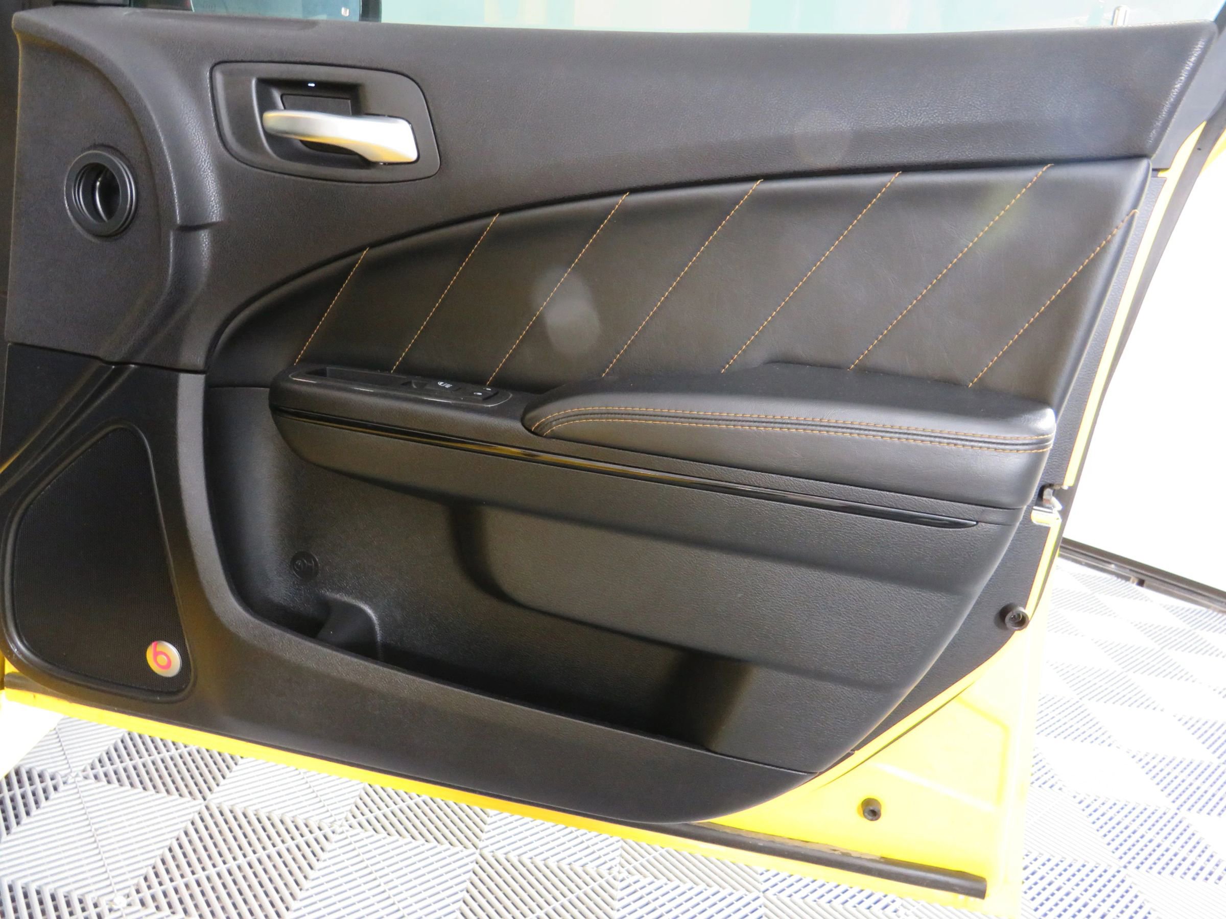 Used 2017 Dodge Charger R/T image 49