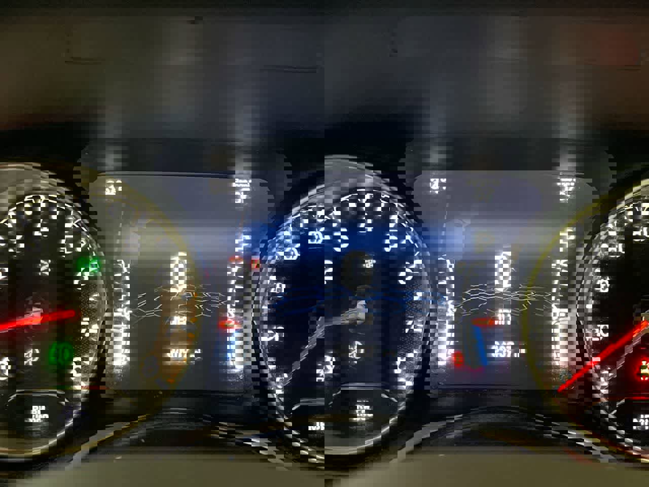 Used 2018 Jeep Compass Limited image 15