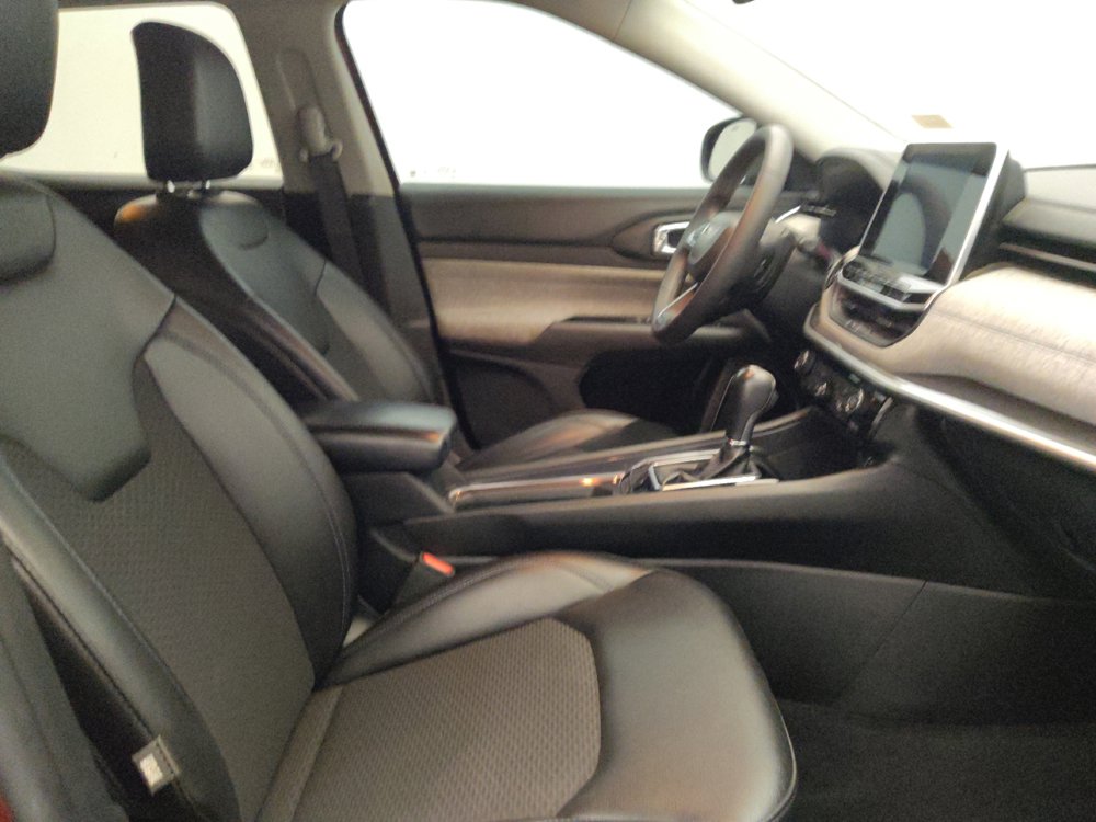 Used 2022 Jeep Compass Latitude FWD image 21