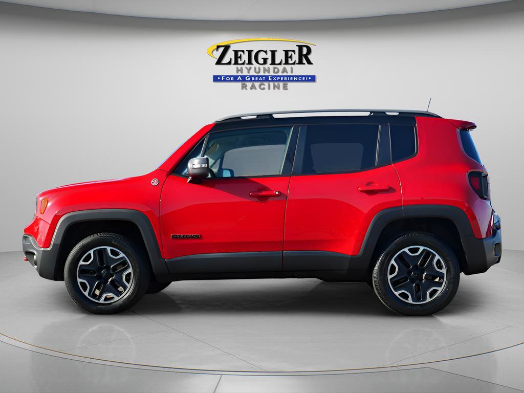 Used 2015 Jeep Renegade Trailhawk AWD/4WD image 4