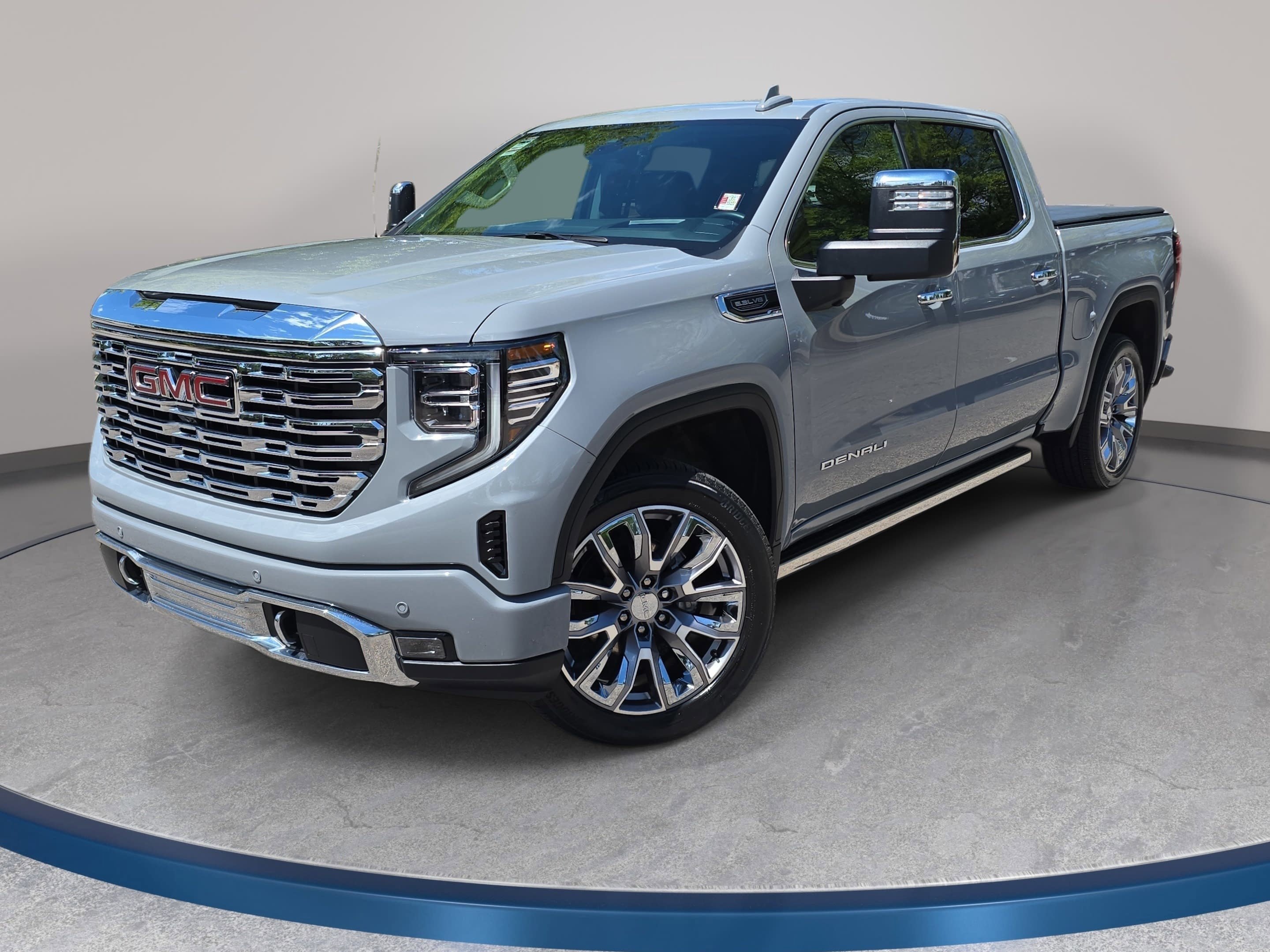 Used 2024 GMC Sierra 1500 Denali w/ Denali Reserve Package AWD/4WD image 1