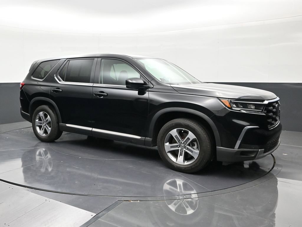 Used 2025 Honda Pilot EX-L image 7