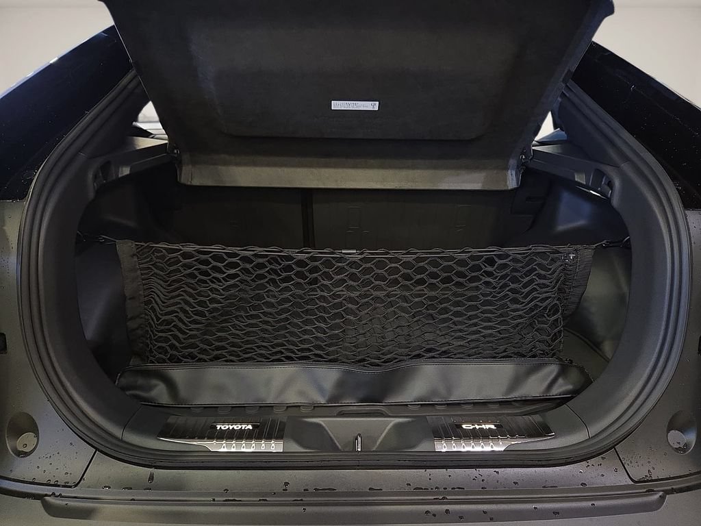 New 2027 Toyota C-HR AWD/4WD image 13