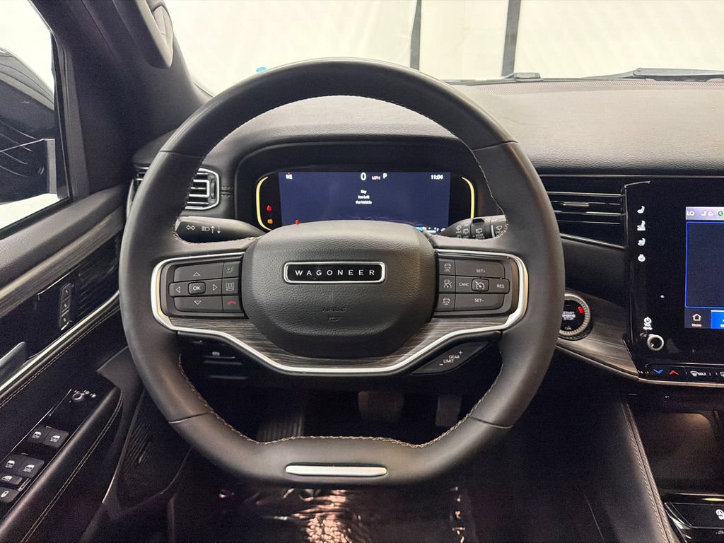 Used 2024 Jeep Wagoneer L Series II w/ Flexible Seating Group RWD image 25