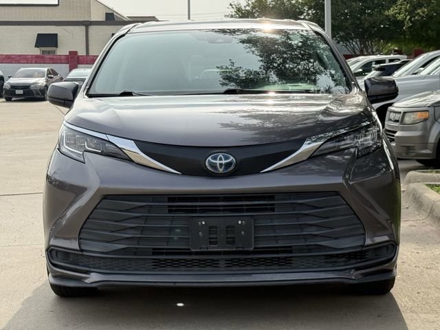 Used 2022 Toyota Sienna LE FWD image 7