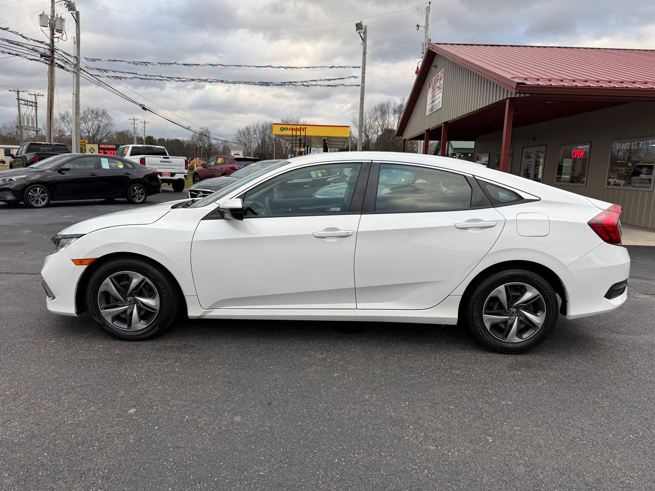Used 2019 Honda Civic LX image 2