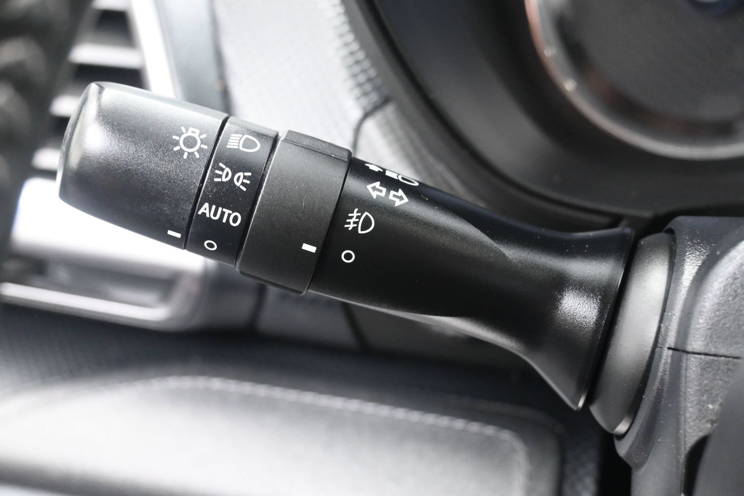 Used 2023 Subaru Forester Touring AWD/4WD image 23