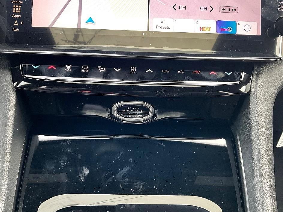 New 2026 Jeep Grand Cherokee Altitude image 21