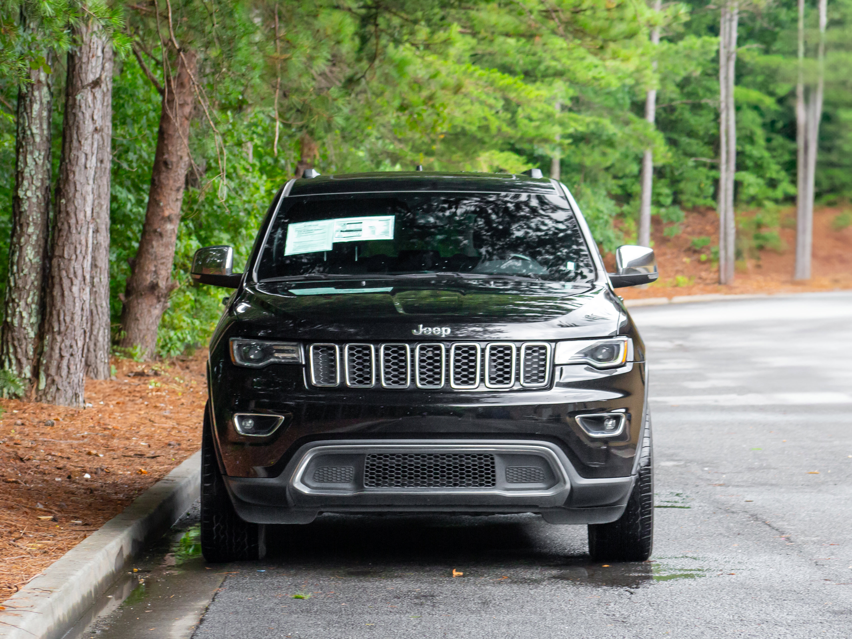 Used 2019 Jeep Grand Cherokee Limited w/ Luxury Group II image 36