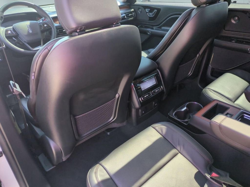 Used 2024 Lincoln Aviator Reserve w/ Equipment Group 201A image 35