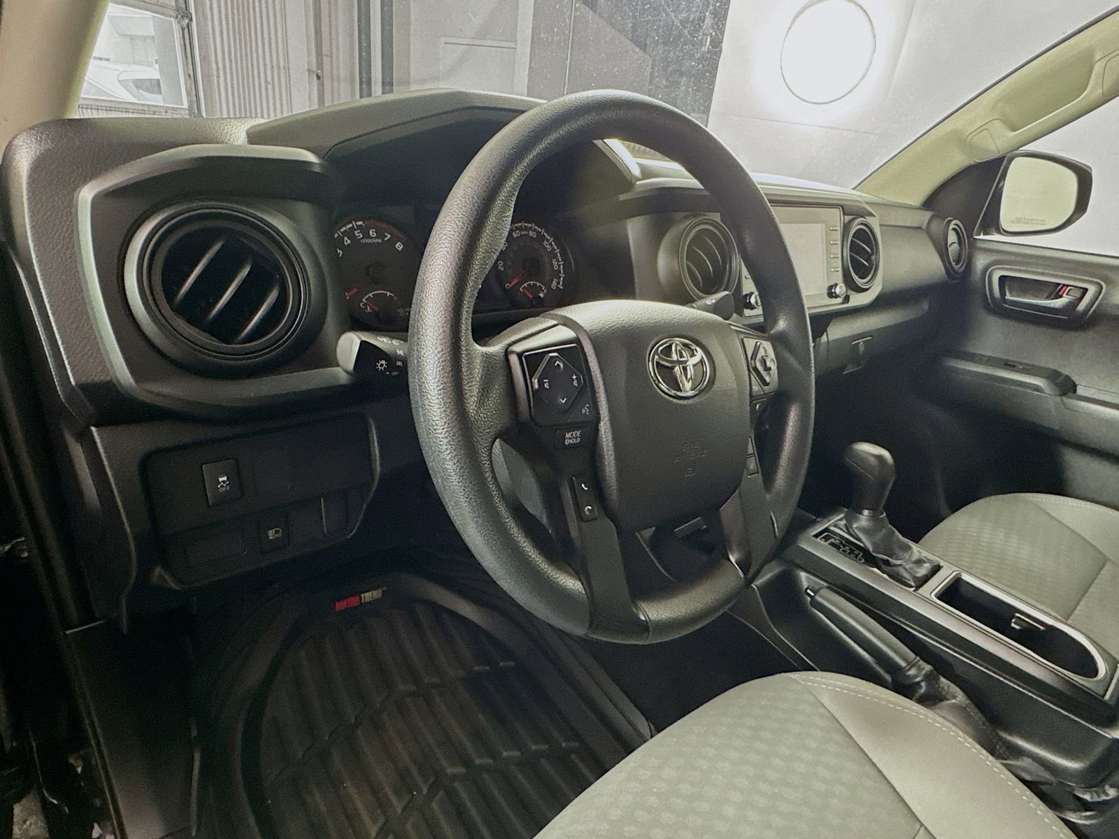 Used 2021 Toyota Tacoma SR w/ SX Package AWD/4WD image 8