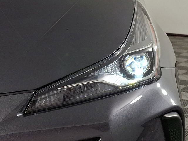 Used 2021 Toyota Prius LE w/ Carpet Mat Package (TMS) image 12