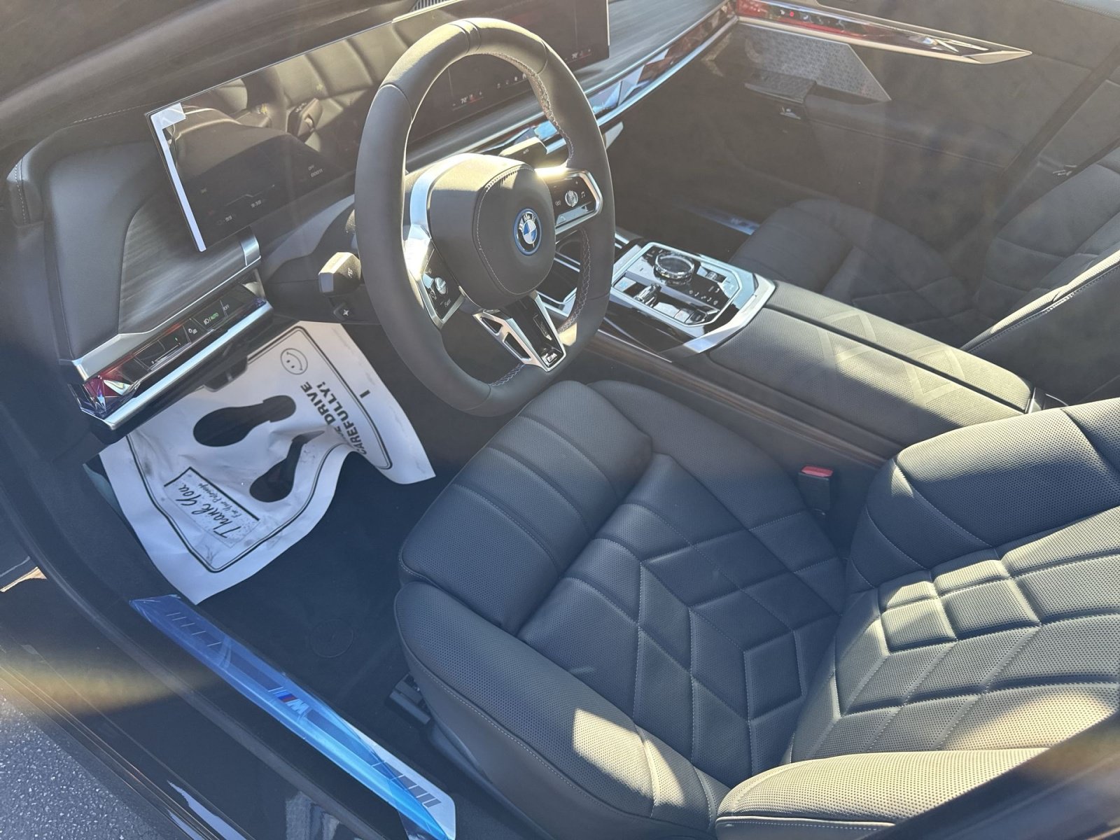 New 2026 BMW i7 M70 AWD/4WD image 10