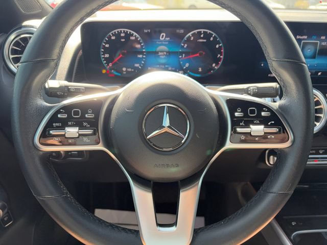 Used 2022 Mercedes-Benz GLB 250 image 11