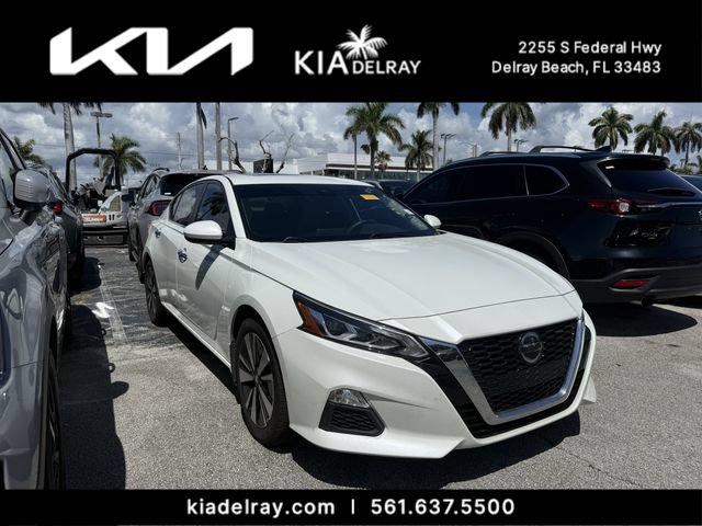 Used 2021 Nissan Altima 2.5 SV FWD image 1