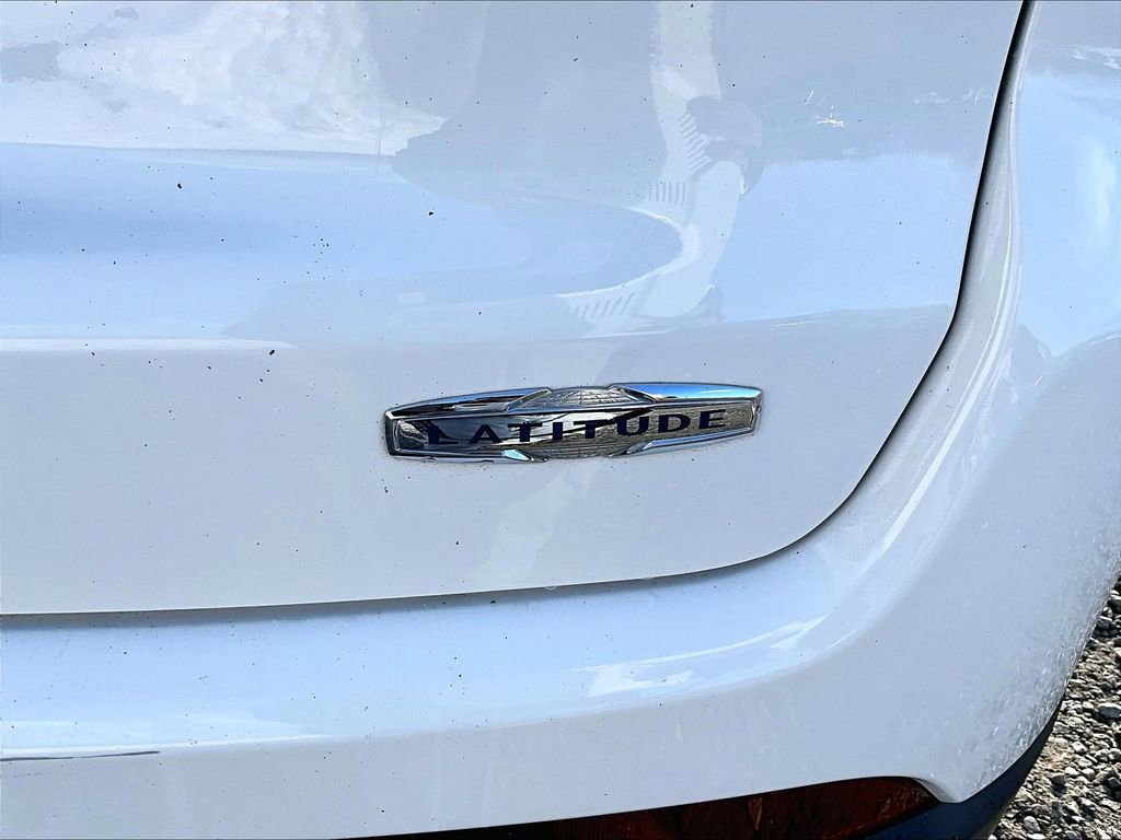 Used 2018 Jeep Compass Latitude w/ Popular Equipment Group image 8