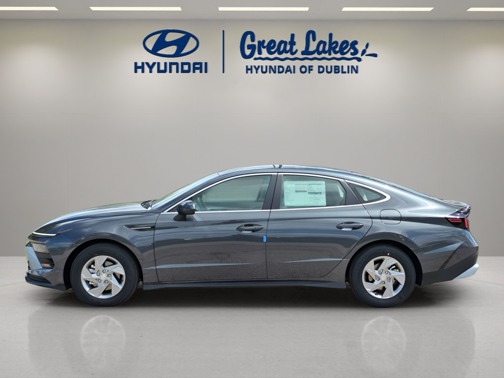 New 2026 Hyundai Sonata SE FWD image 2