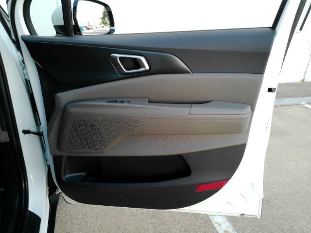 Used 2026 Kia Carnival LXS FWD image 20